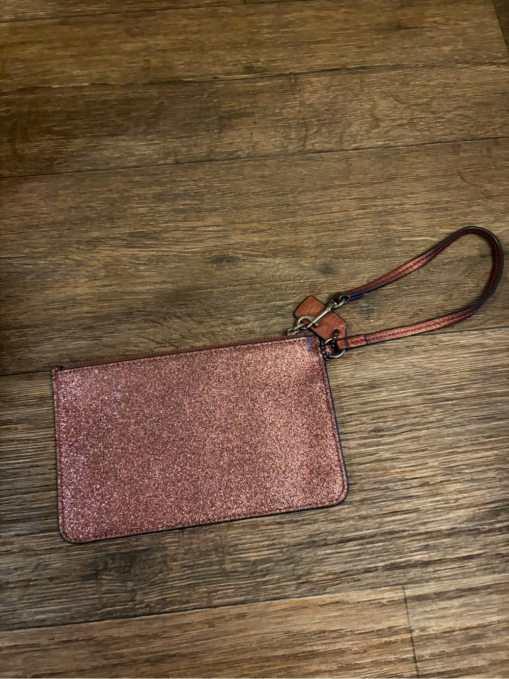 Classic Coach Glitter Wristlet In Metallic Cherry F64585 - Picture 5 of 7
